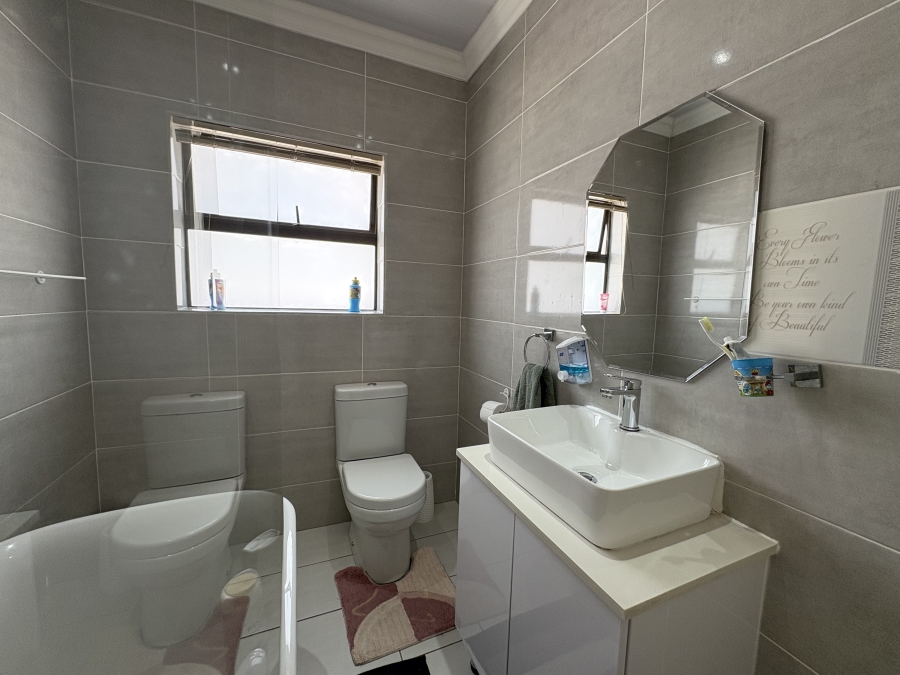 4 Bedroom Property for Sale in Darling Western Cape